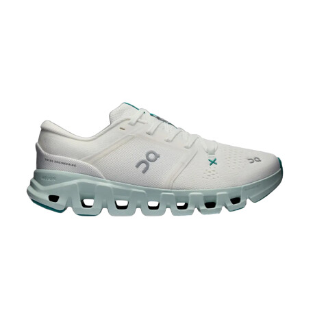 Championes ON Cloud X 5 White