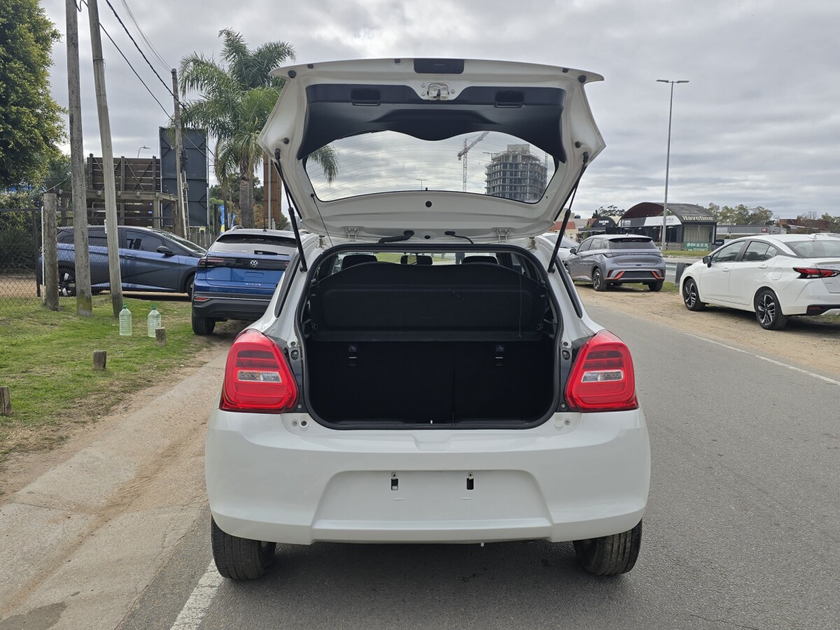Suzuki Swift GL 1.2 EXCELENTE ESTADO! | Permuta / Financia Suzuki Swift GL 1.2 EXCELENTE ESTADO! | Permuta / Financia