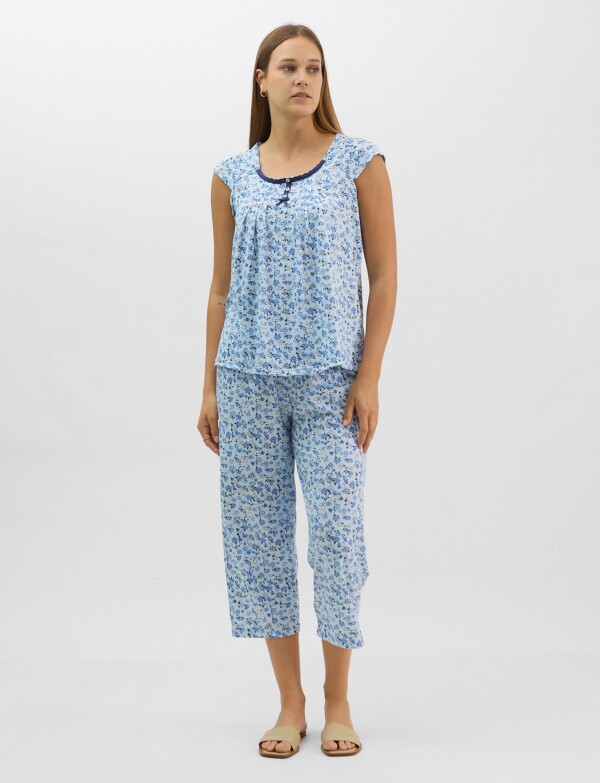 Pijama Con Capri CELESTE/MULTI