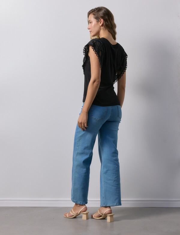 Blusa Manga Crochet NEGRO