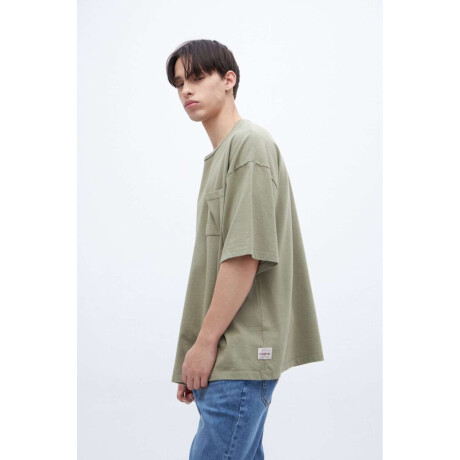 Remera Chester Oliva