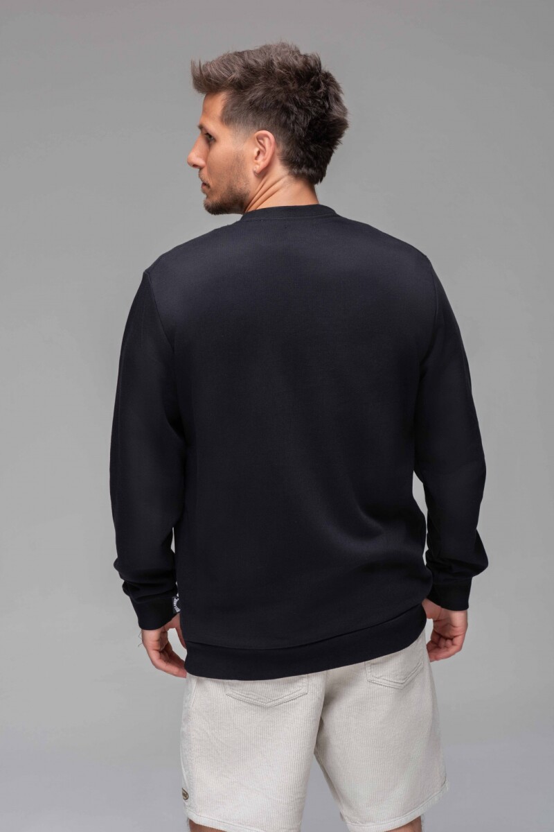 ICONIC EMBOSS CREW U-negro2