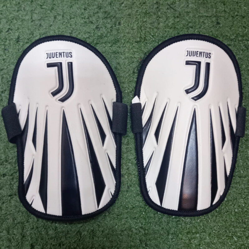 Canilleras de Futbol de Juventus para niños Canilleras de Futbol de Juventus para niños