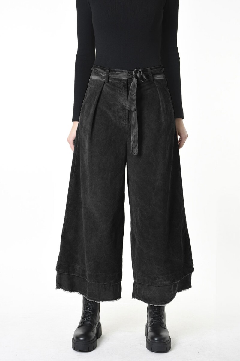 PANTALÓN ANCHO 