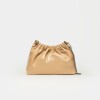 Mini Bag Gina en cuero charol arrugado Camel
