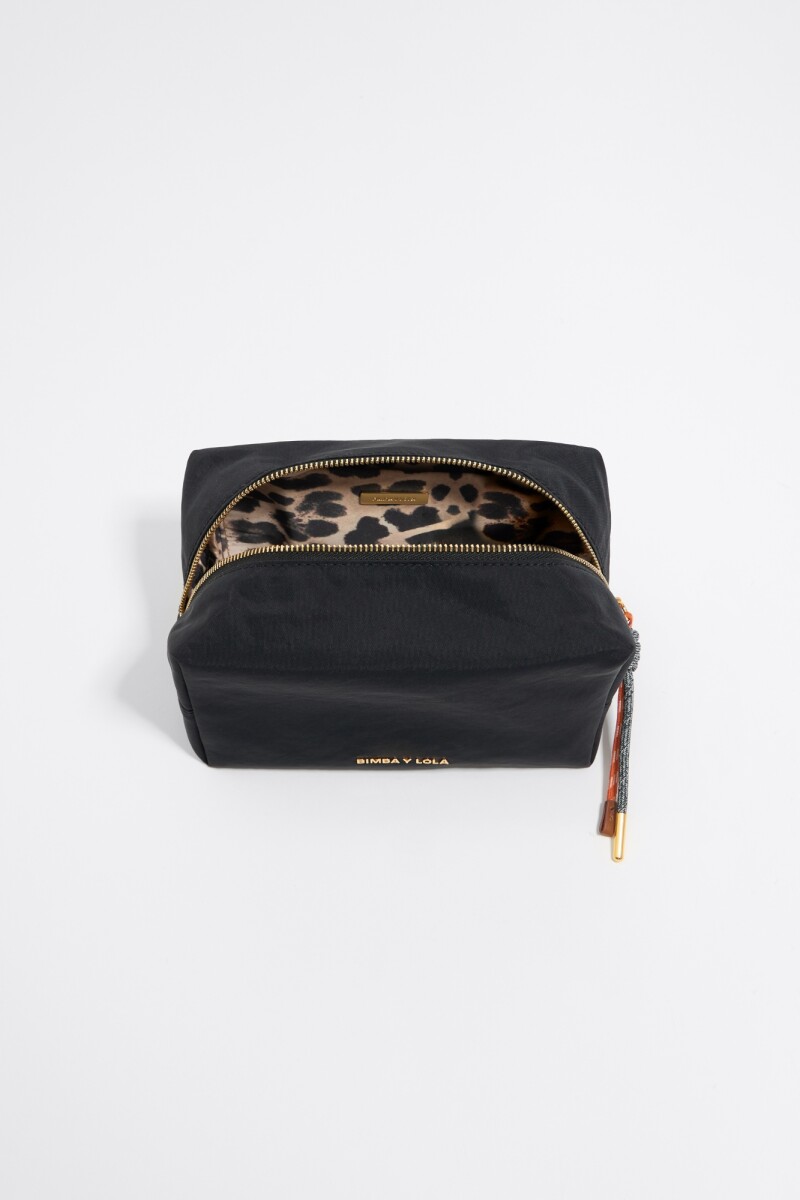 NECESER NYLON Negro