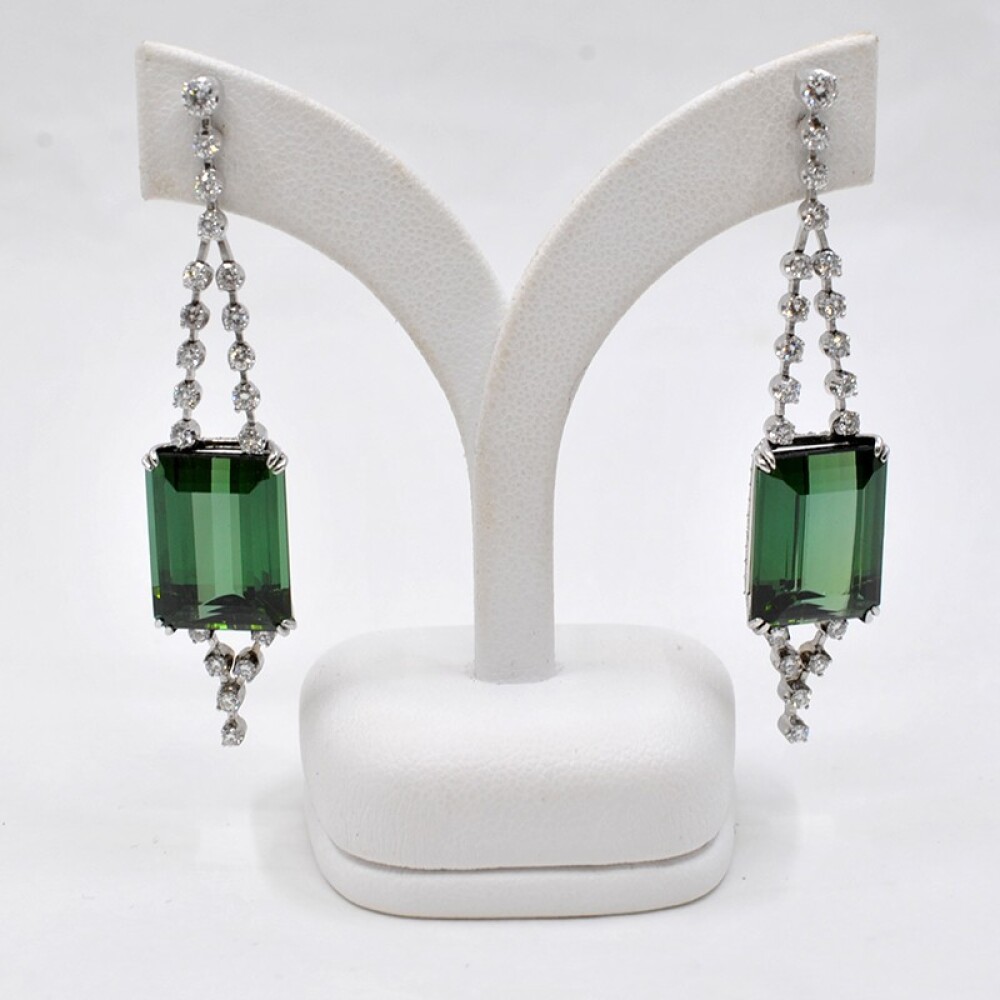 H.Stern Maravillosas Caravanas En Oro 18K Blanco Con Turmalinas Verdes Y Brillantes. H.Stern Maravillosas Caravanas En Oro 18K Blanco Con Turmalinas Verdes Y Brillantes.