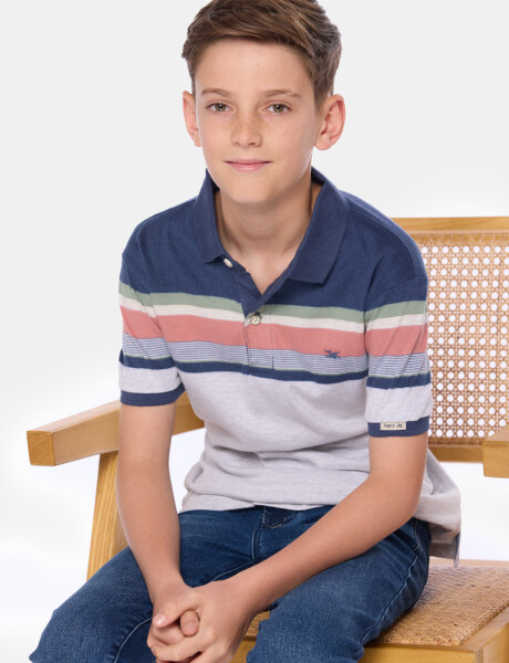 REMERA POLO RAYADA Gris