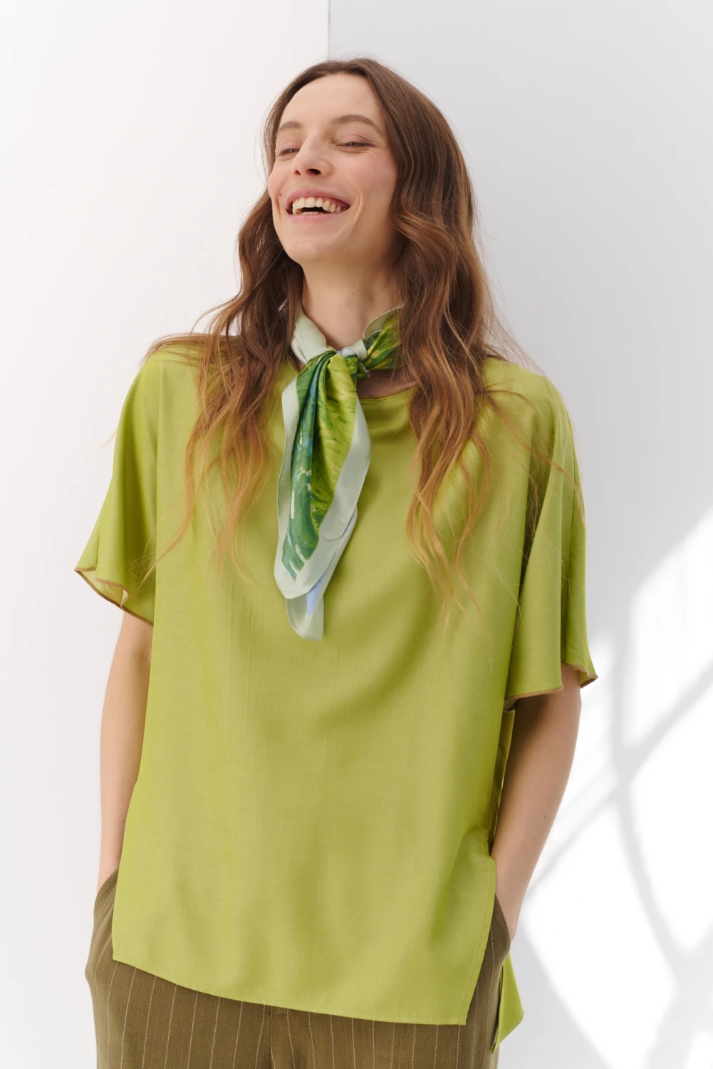 BLUSA TENCEL SOFT verde 2