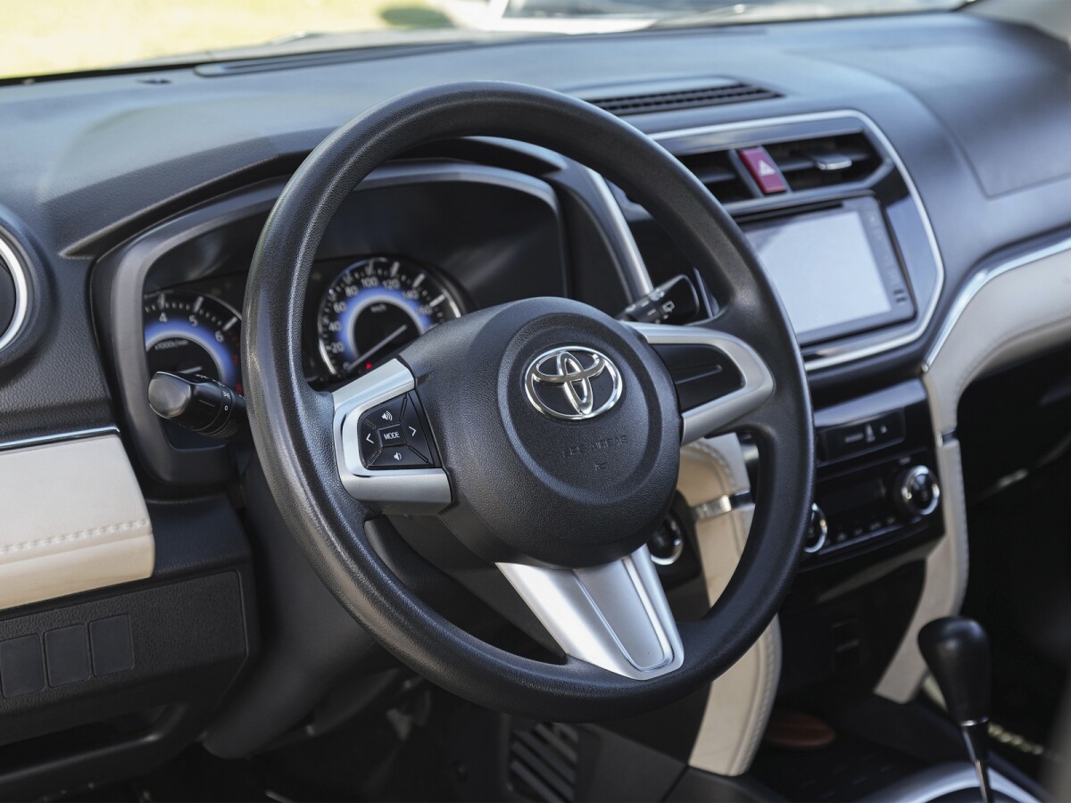 Toyota Rush S 1.5 AT con Ficha Oficial | Permuta / Financia Toyota Rush S 1.5 AT con Ficha Oficial | Permuta / Financia
