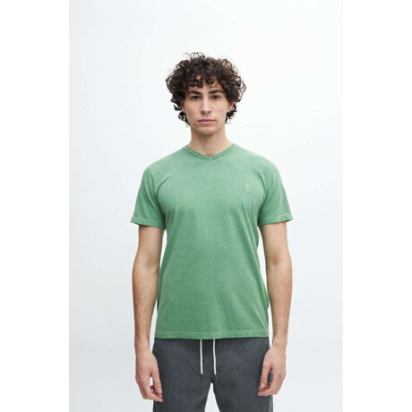 Remera básica Nelson Verde