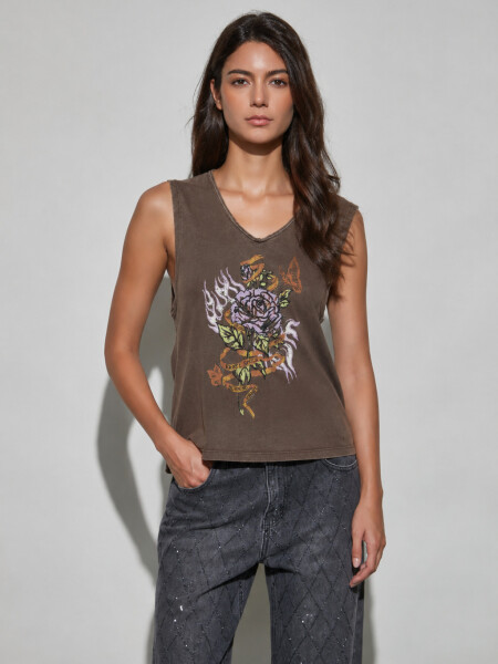 REMERA NAIRIEL CAFÉ
