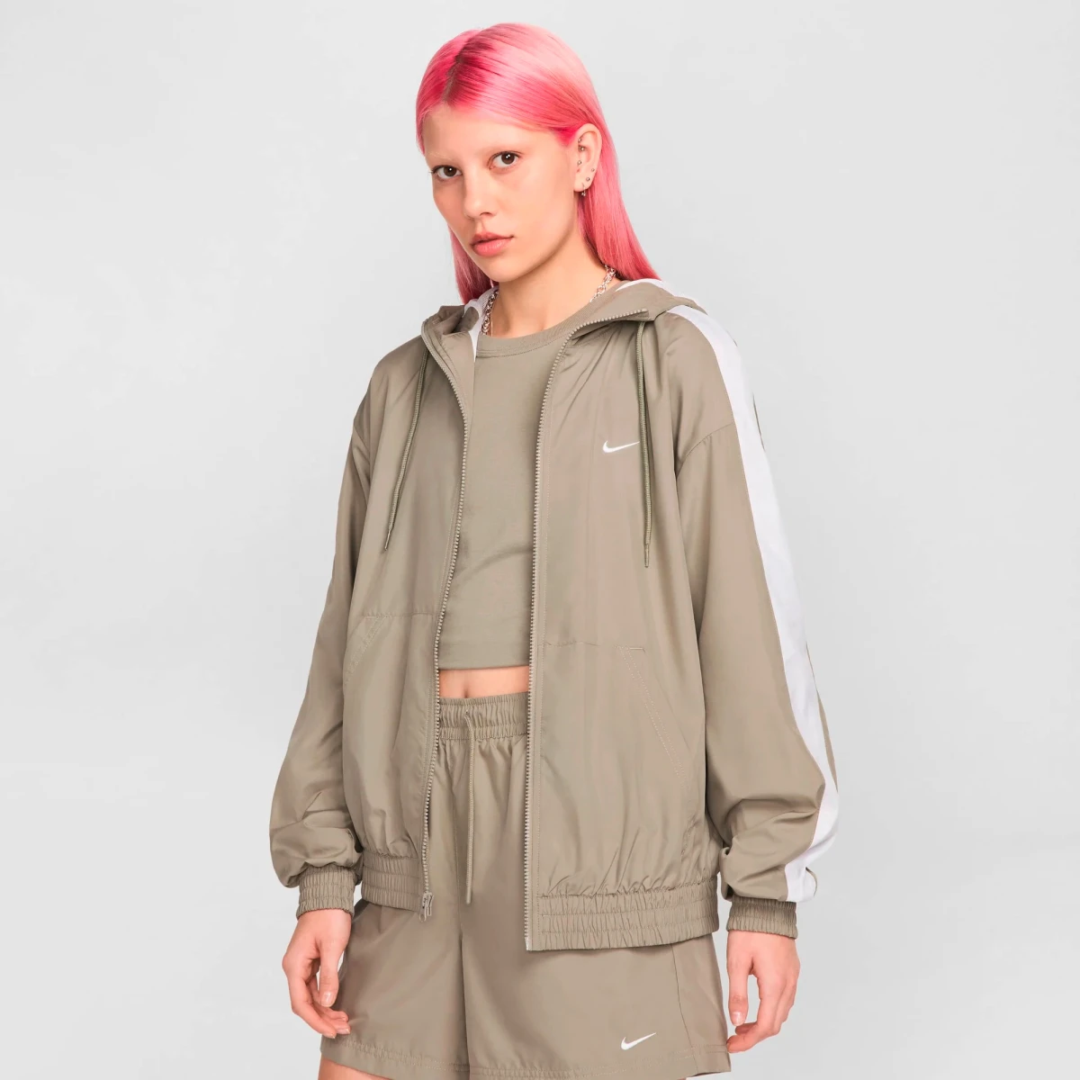 Abrigo Nike Essentias Uv Campera Hd de Mujer - Gris 