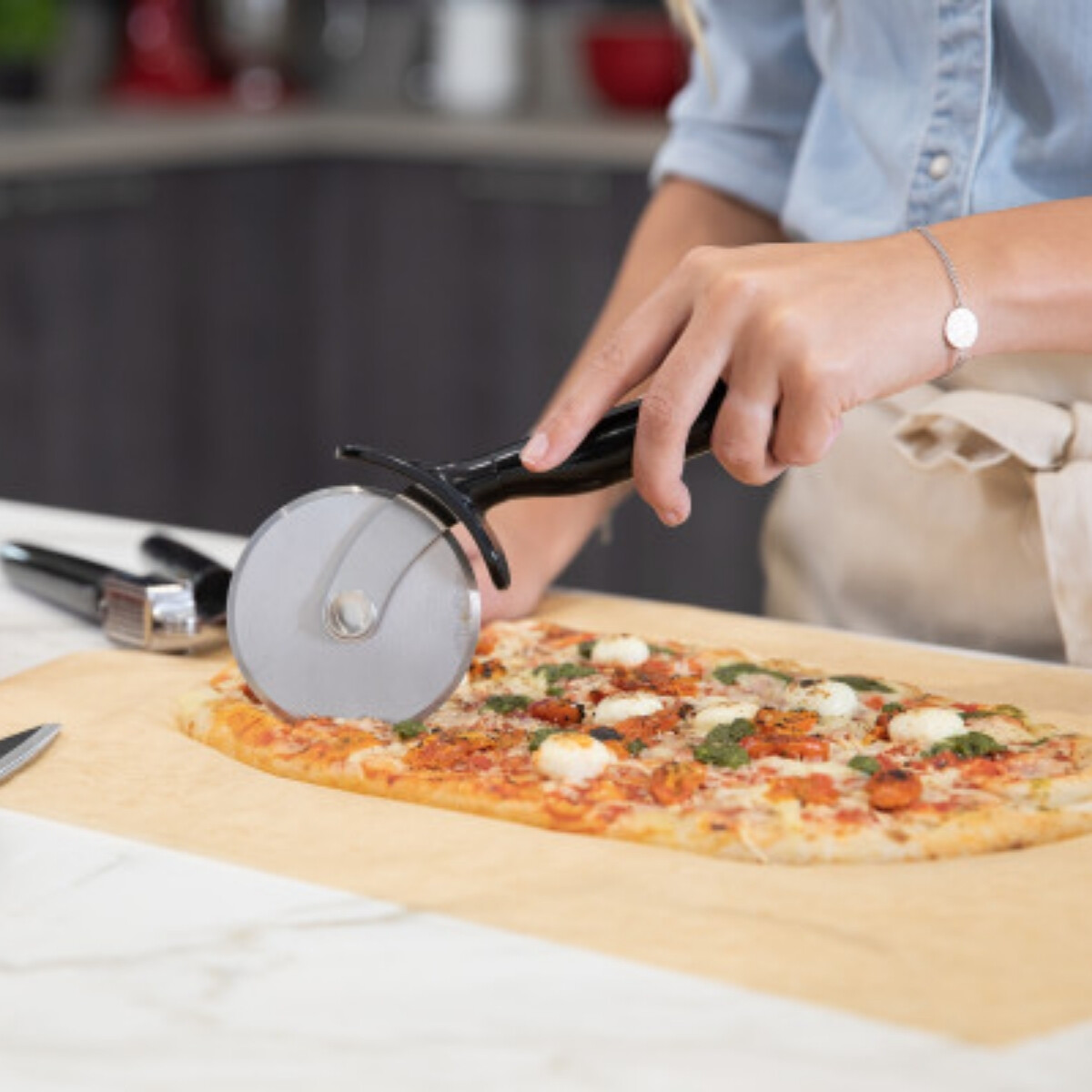 Corta Pizza Negro KitchenAid 