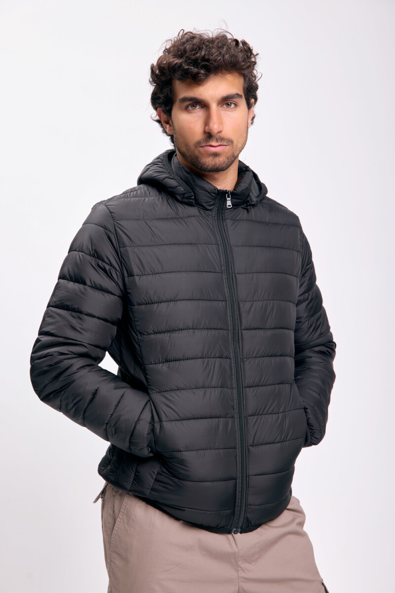 Campera capitoneada básica Negro