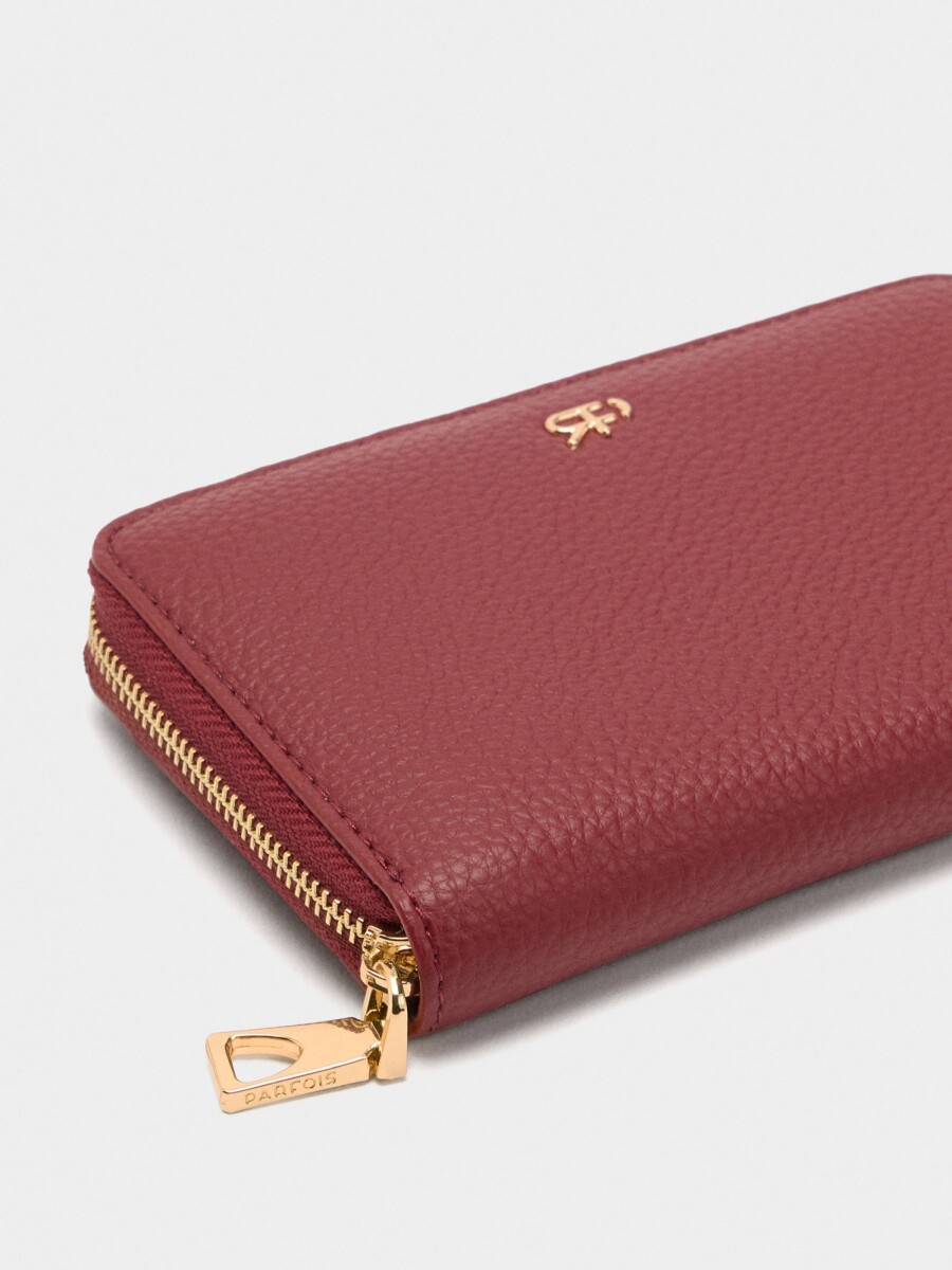 Cartera Con Textura Y Cierre De Cremallera rojo