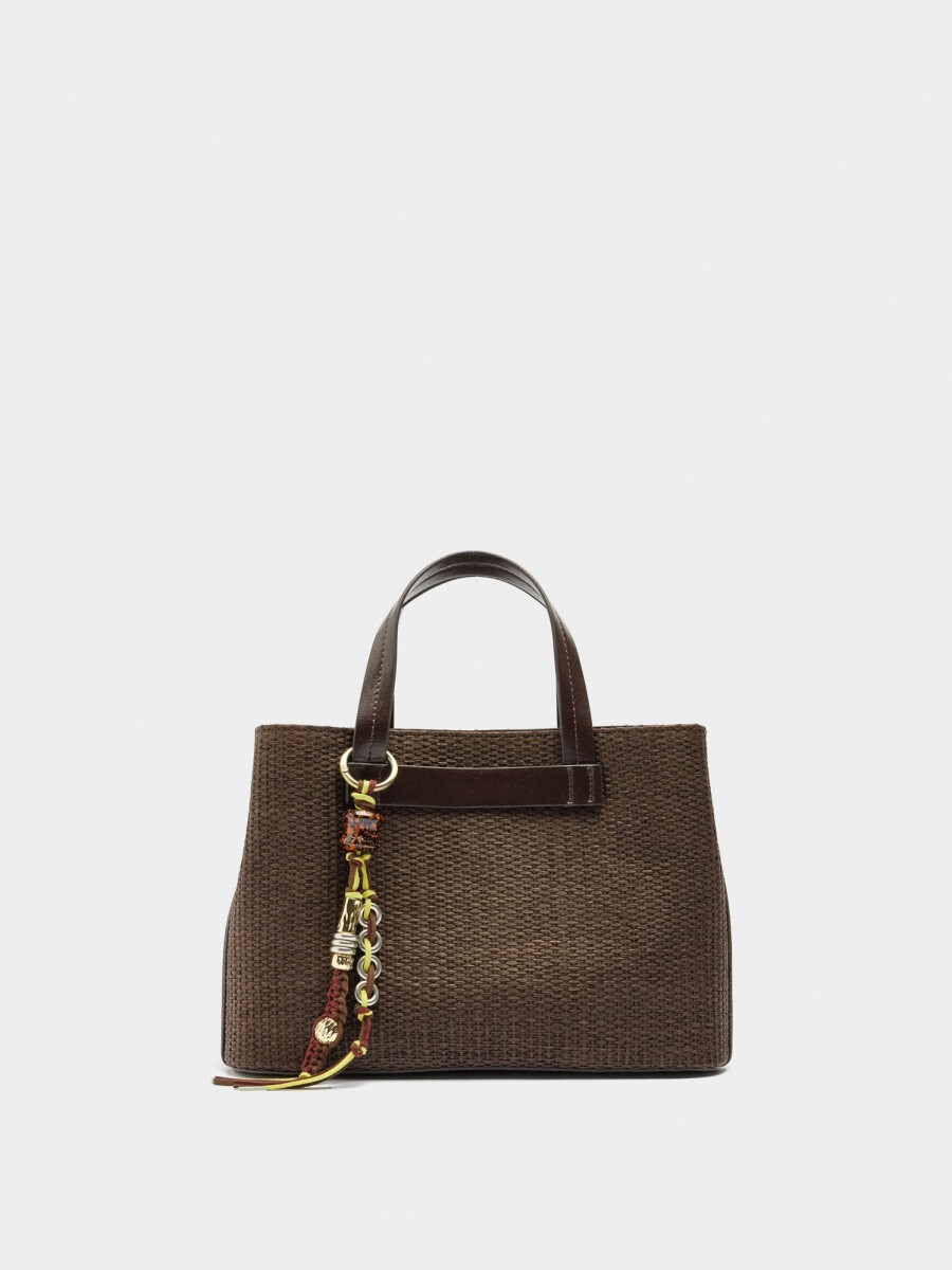 Bolso Tote De Efecto Rafia Con Colgante marron