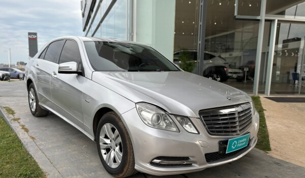 Mercedes Benz E200 CGI Berlina MT 1.8 -2012 Mercedes Benz E200 CGI Berlina MT 1.8 -2012
