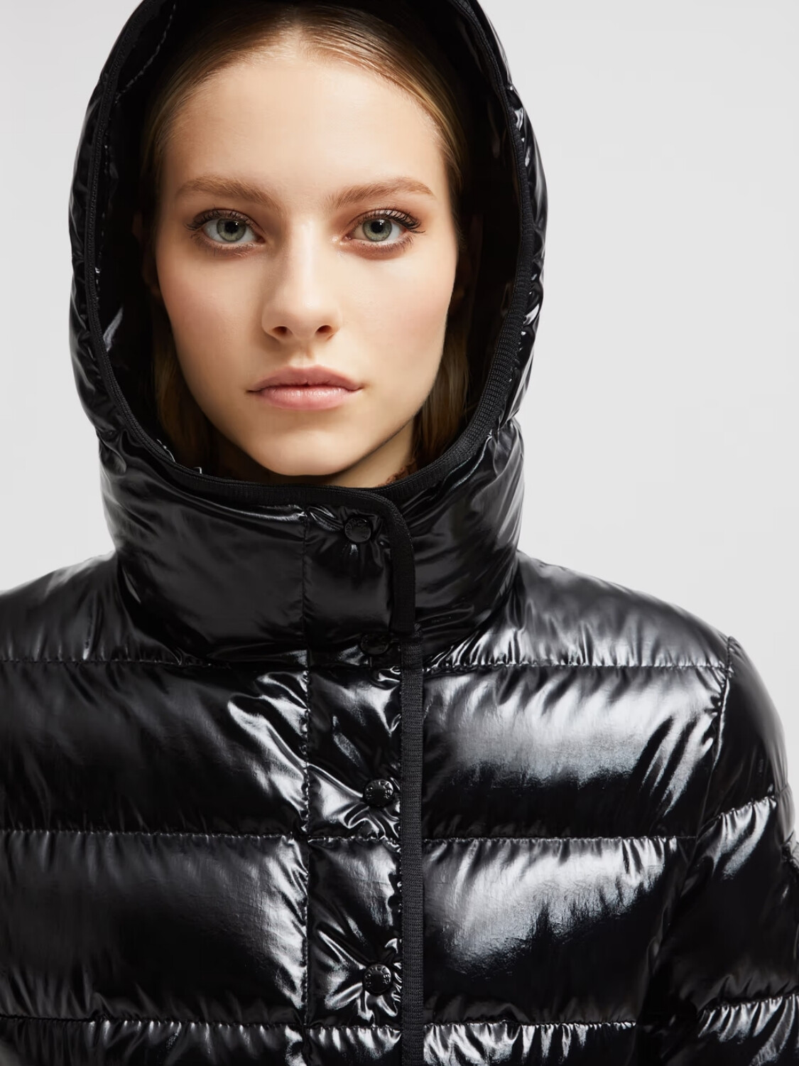 Moncler - Chaqueta rellena de plumas con capucha, Barante Negro
