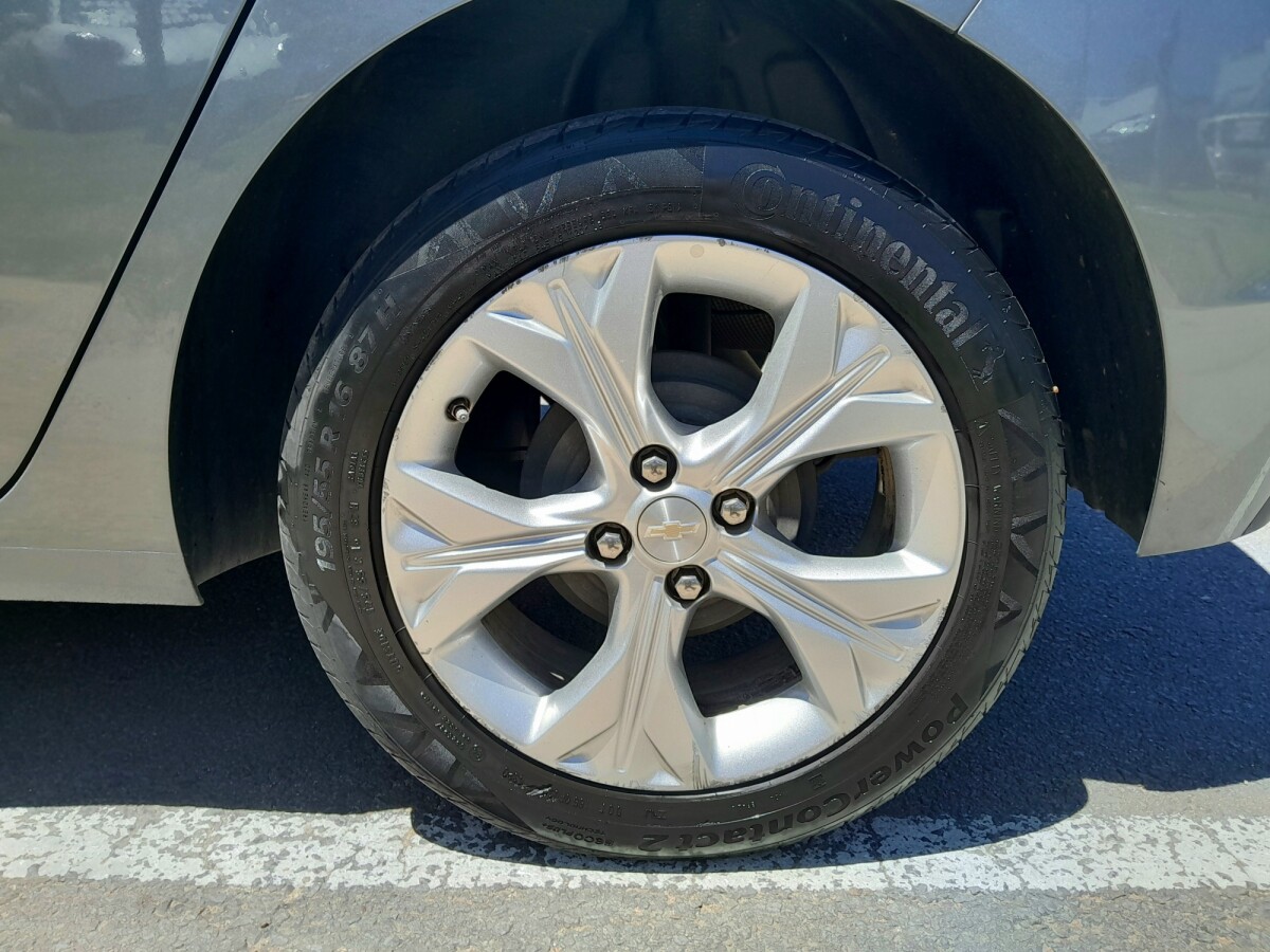 Chevrolet Onix Premier 1.0T AT| Permuta / Financia Chevrolet Onix Premier 1.0T AT| Permuta / Financia