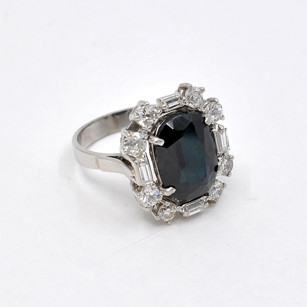 Anillo Antiguo Oro 18K, Brillantes Y Zafiro Anillo Antiguo Oro 18K, Brillantes Y Zafiro