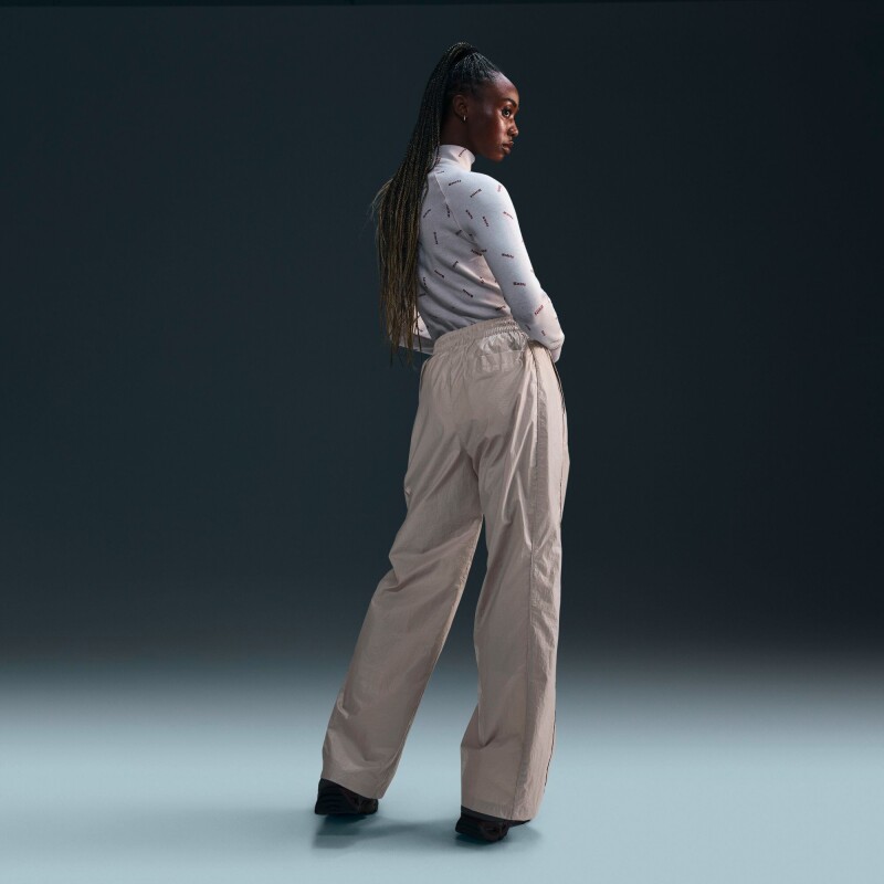 Pantalón Nike Windrunner Woven de Mujer Gris