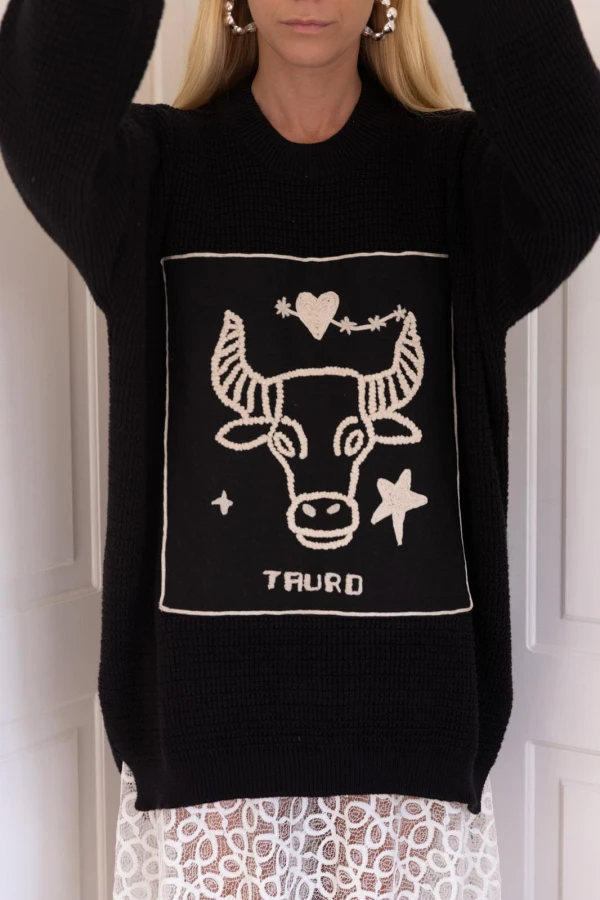 Sweater Tauro negro talle unico