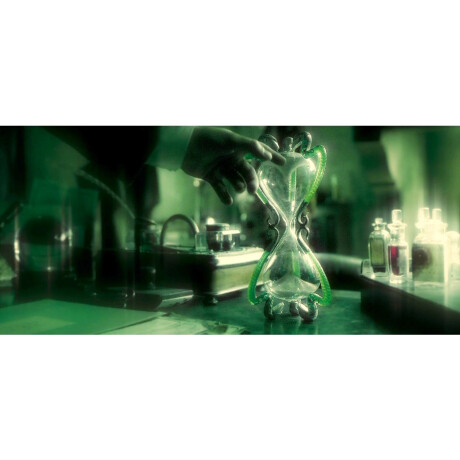 Harry Potter - Harry w/Slughorn's Hourglass - 180 Harry Potter - Harry w/Slughorn's Hourglass - 180