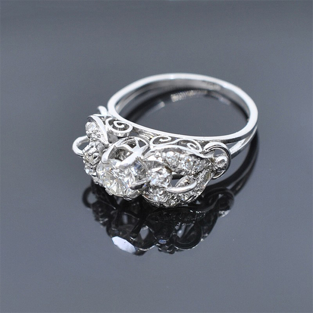 Anillo Antiguo En Oro 18K Y Brillantes Anillo Antiguo En Oro 18K Y Brillantes