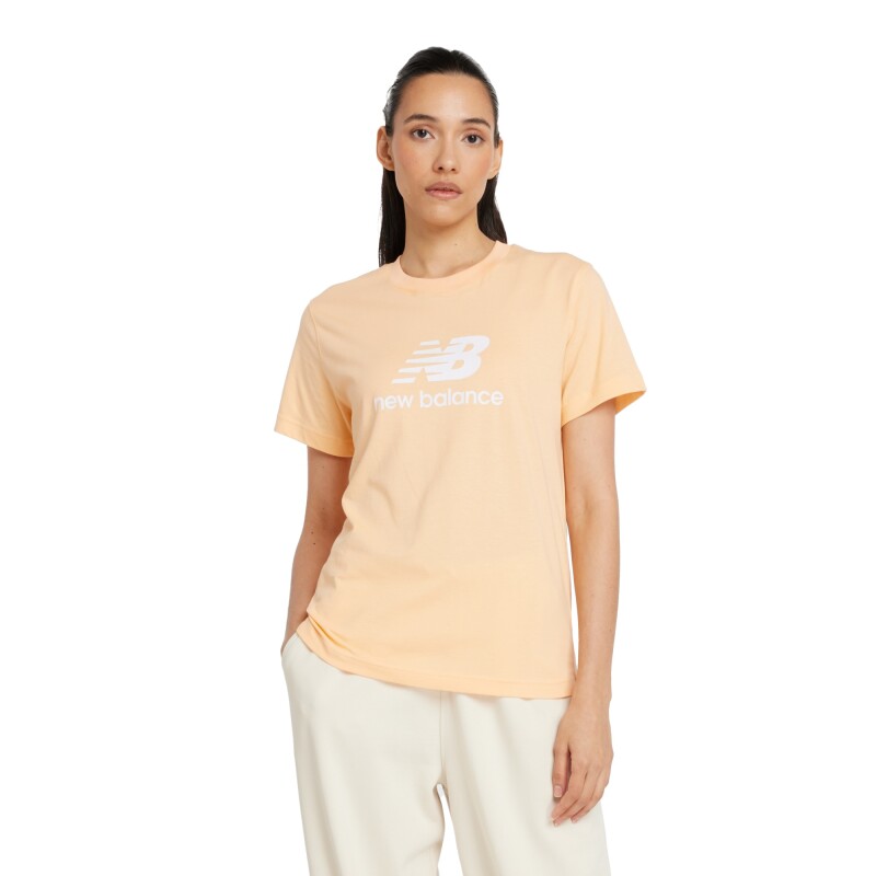 Remera New Balance de Dama - SPORT ESSENTIALS - WT41502PAE PEACHBLO