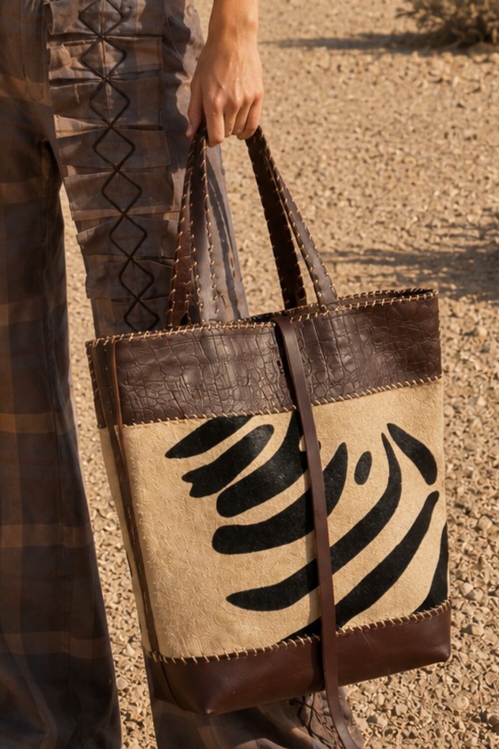 Taba Handbag Print Chocolate / Zebra