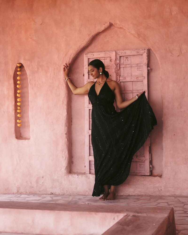 vestido aila Negro