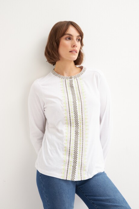 Camisa bordada blanco