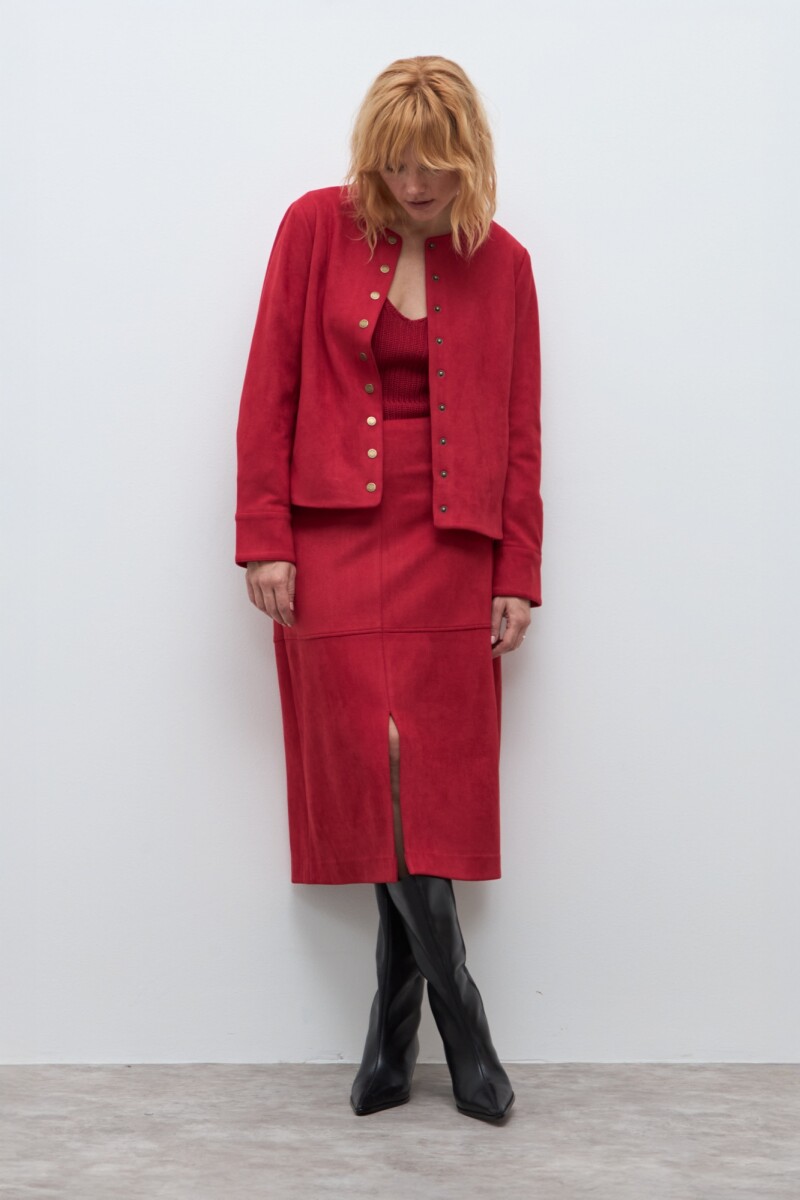 Chaqueta simil gamuza botones metálicos rojo