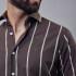 Camisa Luxury Chocolate con rayas beige