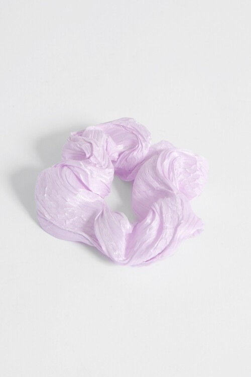 Gomita scrunchie plisada lila