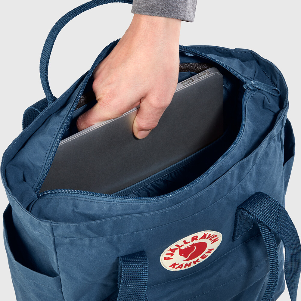 Mochila Fjallraven Kanken Totepack 13" Unisex Navy