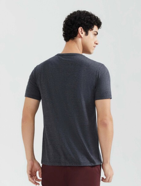 CAMISETA BÁSICA MANGA CORTA GRIS OSCURO