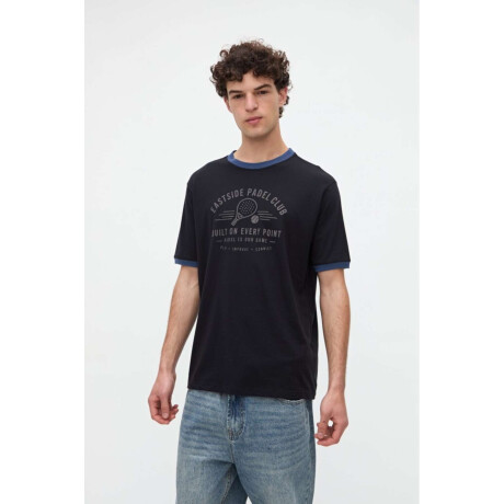 Remera Mikel Negro