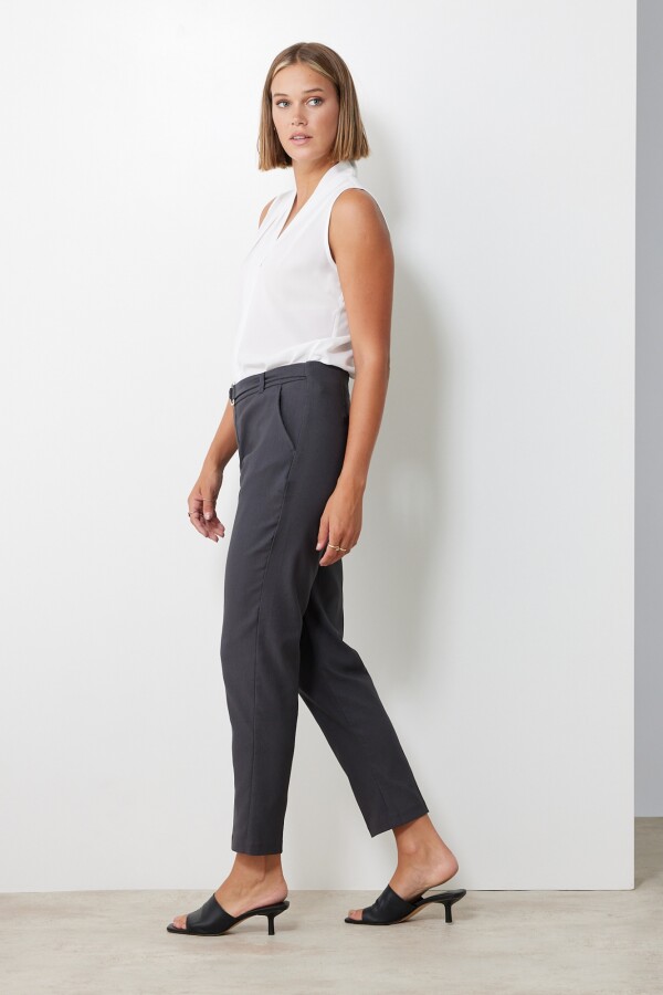 Pantalon Hebilla GRIS