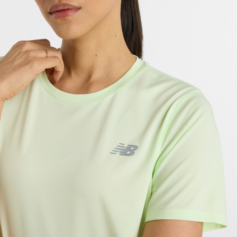 Remera New Balance de Dama - Sport Essentials - WT41222MEW GREEN