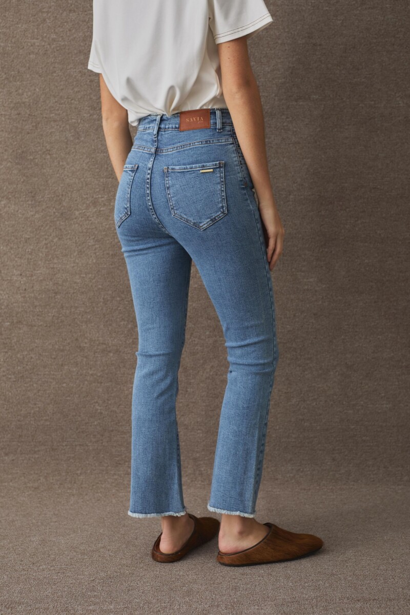 JEAN CROPPED AWA Celeste