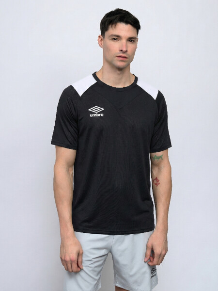 REMERA BOOST Umbro Hombre 029