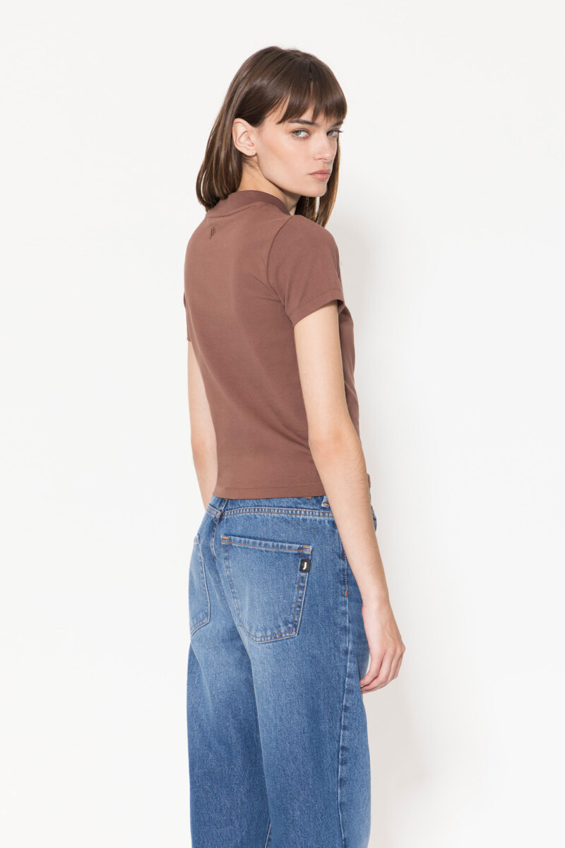 Remera Mosca Chocolate