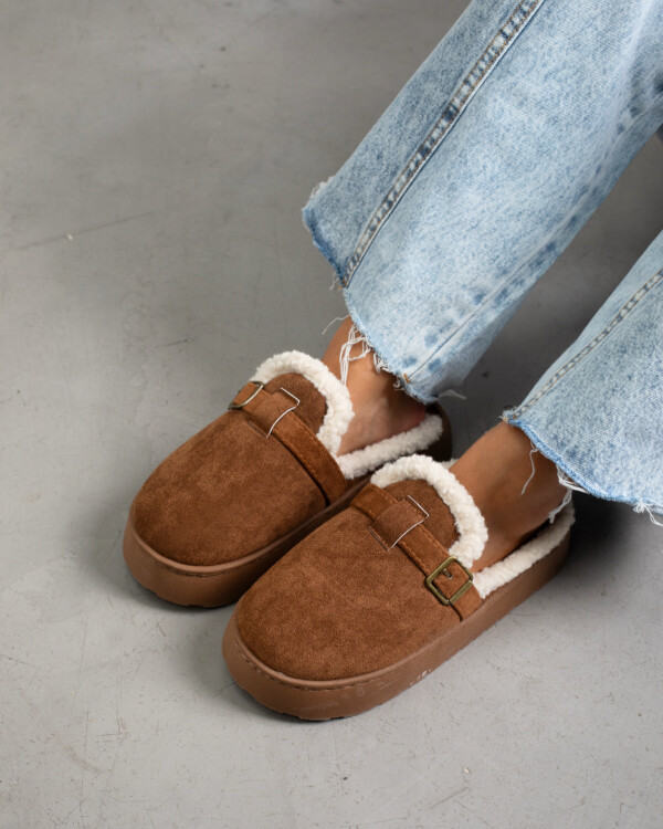 Zueco Millie marrón oscuro