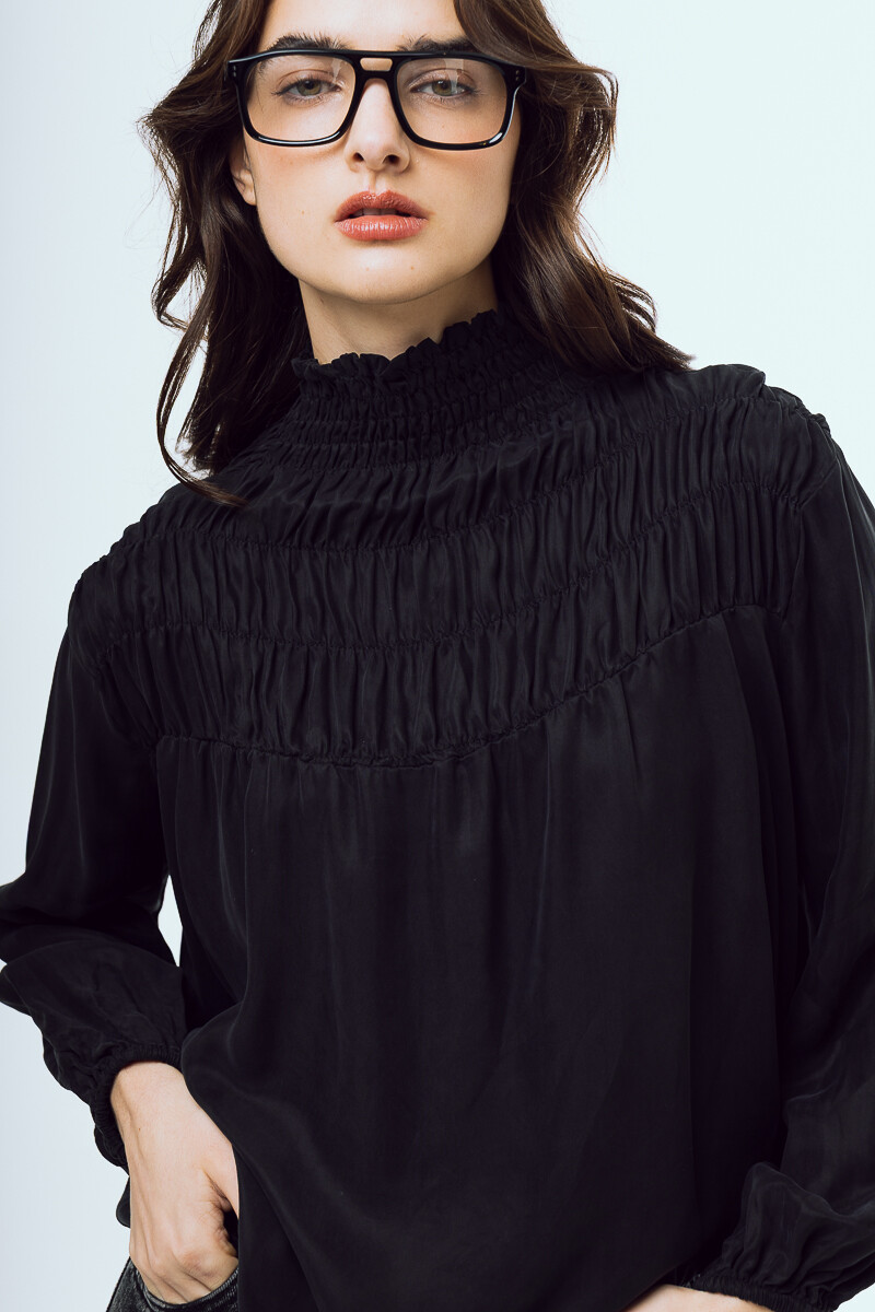 Runa Black