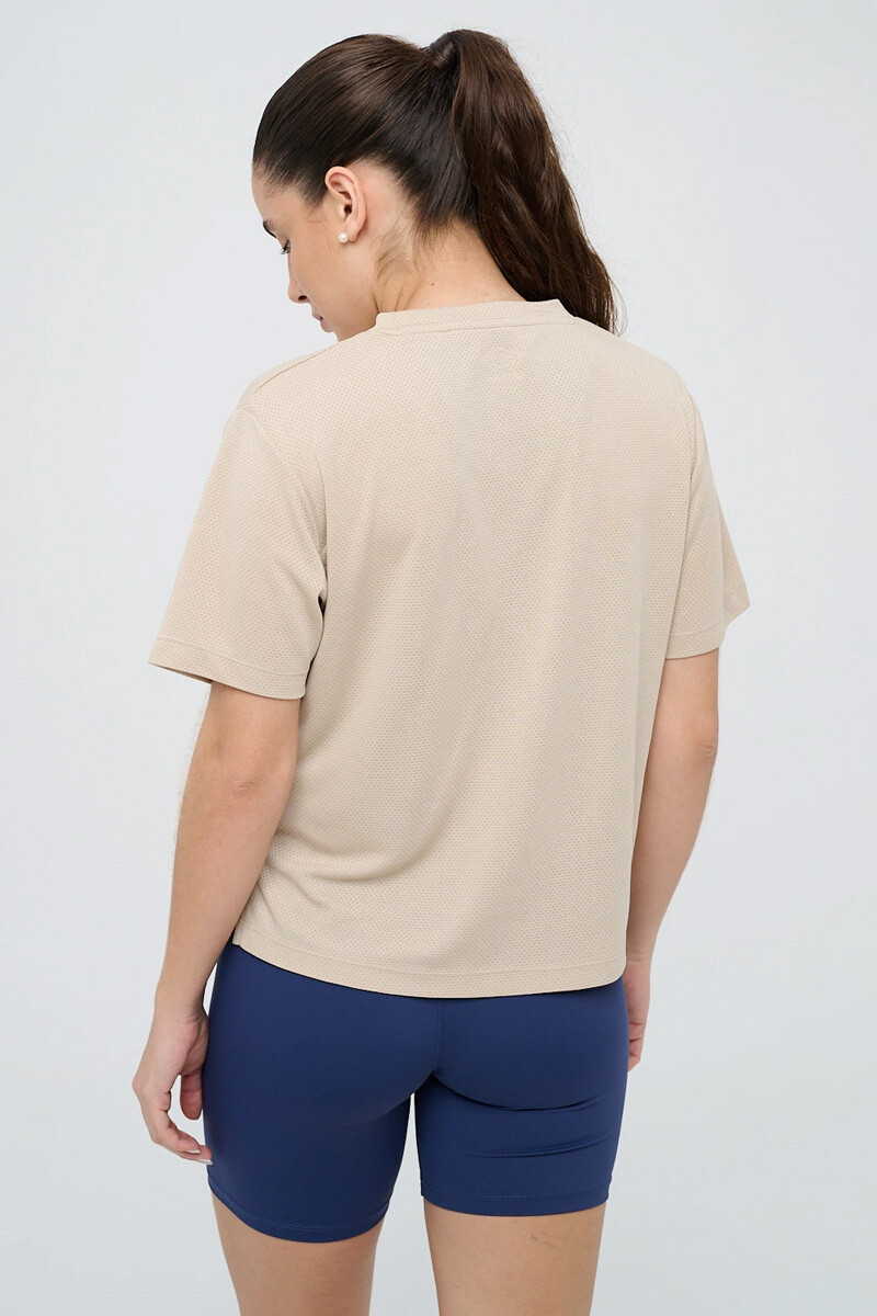 Remera Umbro Bink Beige