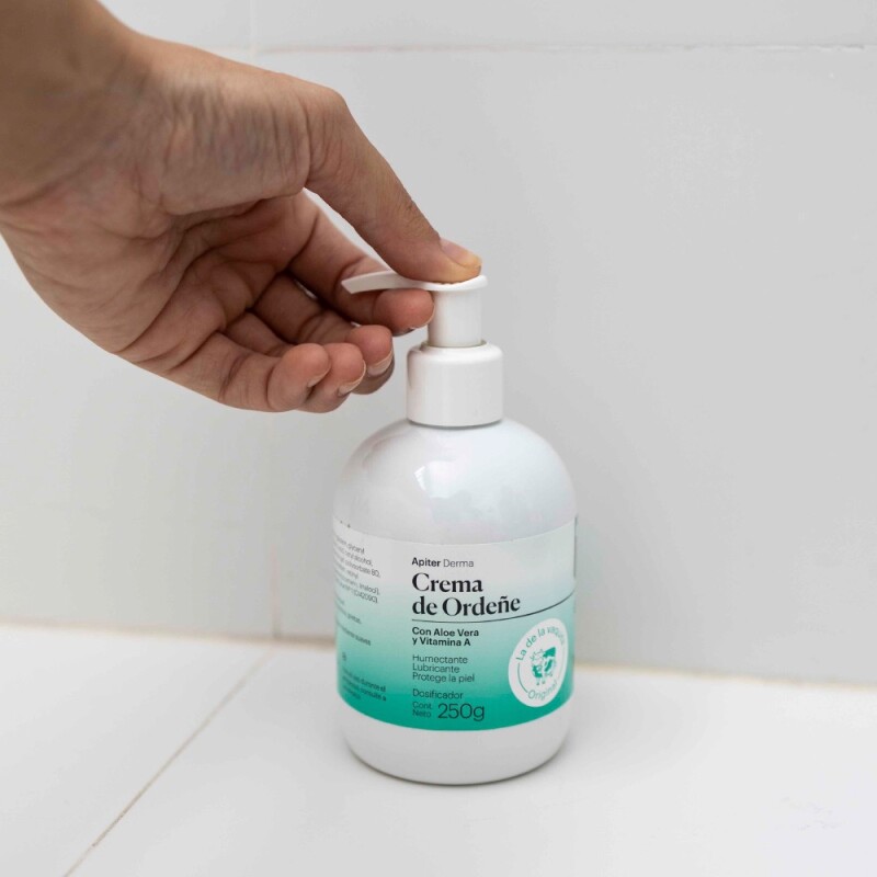 Crema Ordeñe Apite Con Aloe 250 Grs Crema Ordeñe Apite Con Aloe 250 Grs
