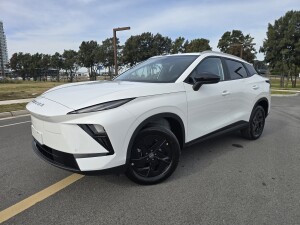 Omoda E5 Luxury Extra Full 2027 0KM | Permuta / Financia Omoda E5 Luxury Extra Full 2027 0KM | Permuta / Financia