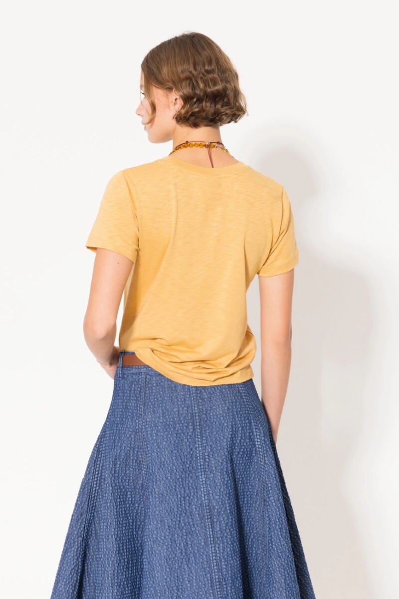 REMERA MUMI Camel